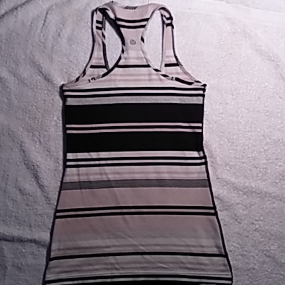 Lululemon Razor Back - Picture 3 of 3